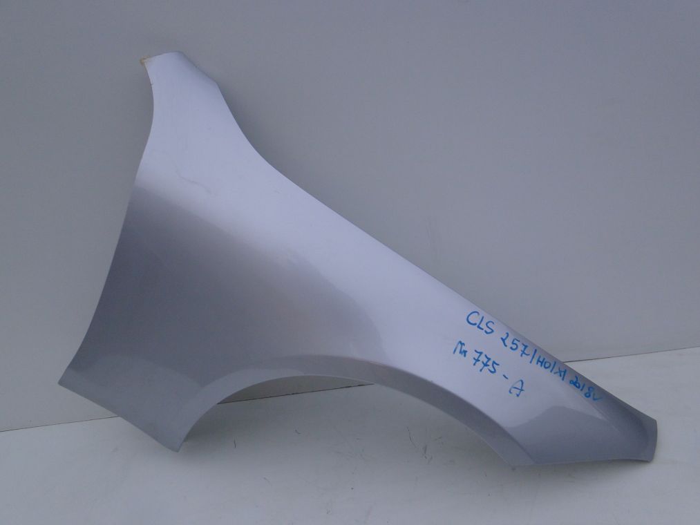 MERCEDES CLS W257 BŁOTNIK PRAWY PRZEDNI