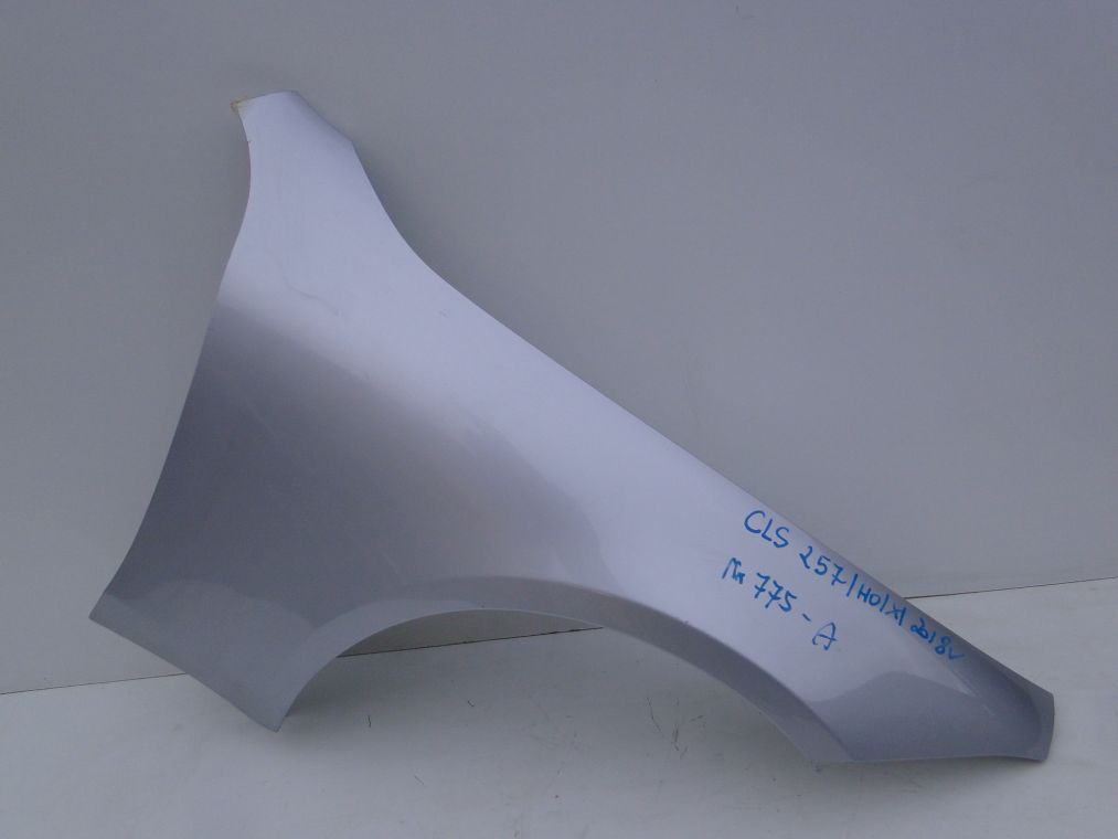 MERCEDES CLS W257 BŁOTNIK PRAWY PRZEDNI - obrazek 2