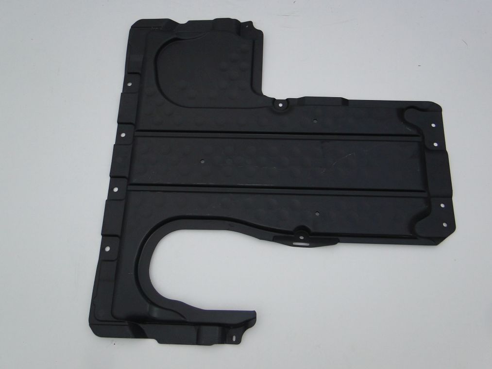 MERCEDES W213 W205 CLS 257 OSŁONA POD SKRZYNIĘ 4x4