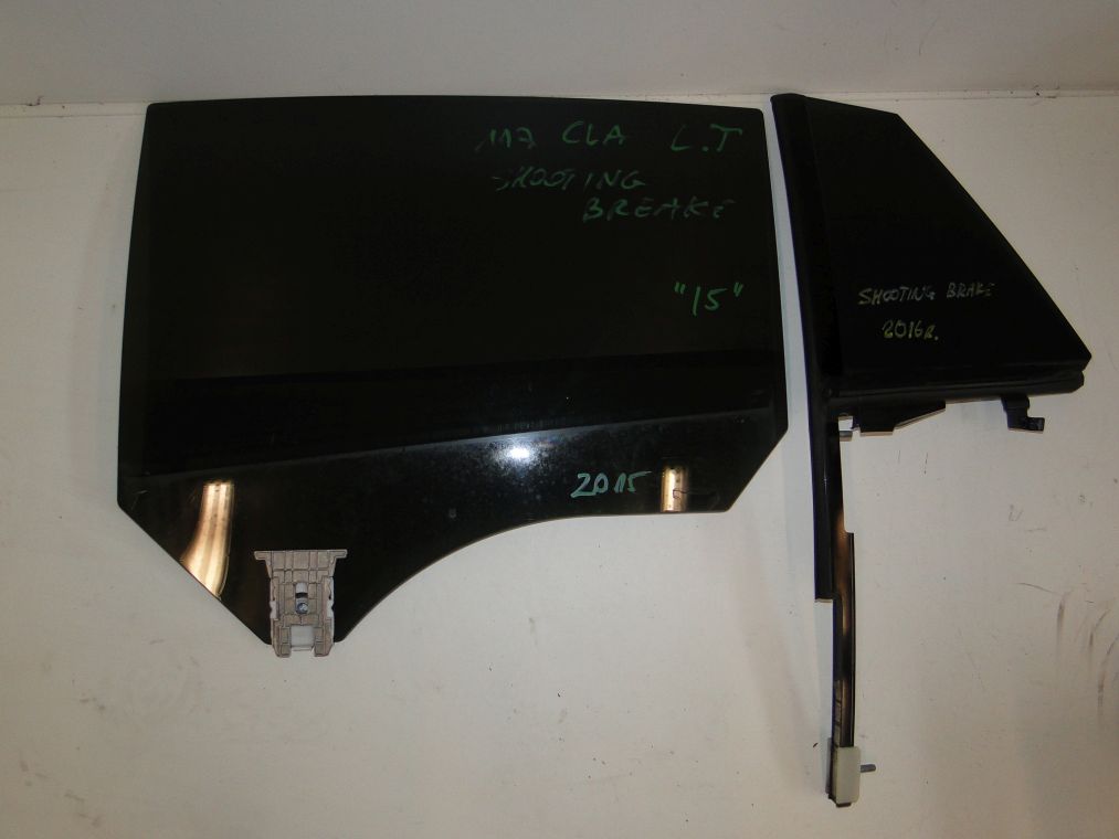 MERCEDES CLA W117 SZYBA W DRZWI LEWE TYŁ 2015 ROK