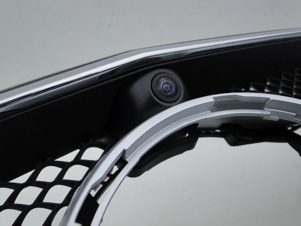 MERCEDES E KLASA W213 KAMERA W GRILLA ATRAPĘ