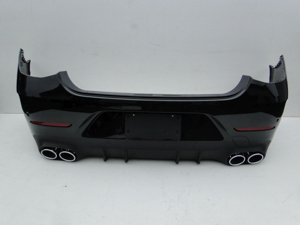 MERCEDES CLS W257 ZDERZAK TYLNY AMG 50 TYŁ 4 MATIC