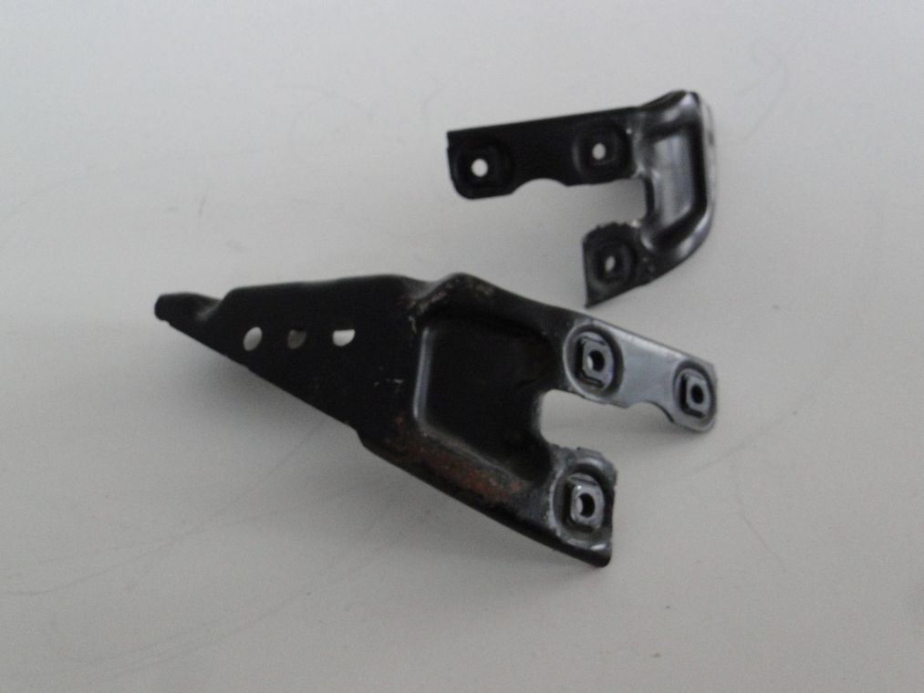 MERCEDES C 203 SPORT ŁĄCZNIK OKULARA Z BELKĄ - obrazek 2