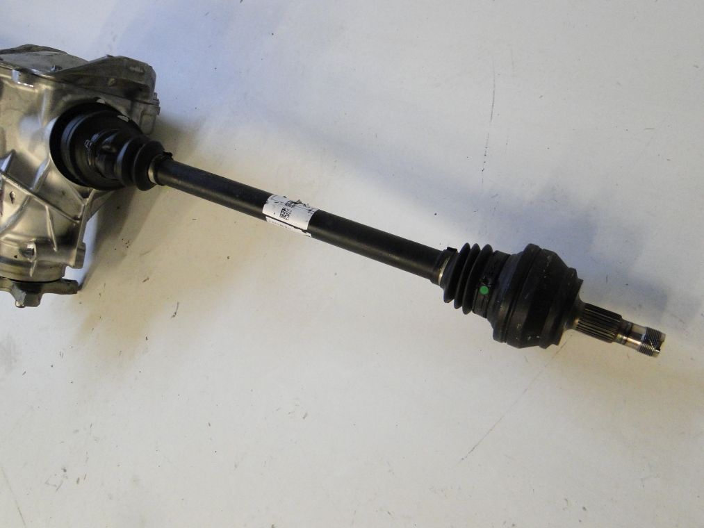 MERCEDES 257 X253 PÓŁOŚ TYLNA PRAWA LEWA PÓŁOŚKA - obrazek 3