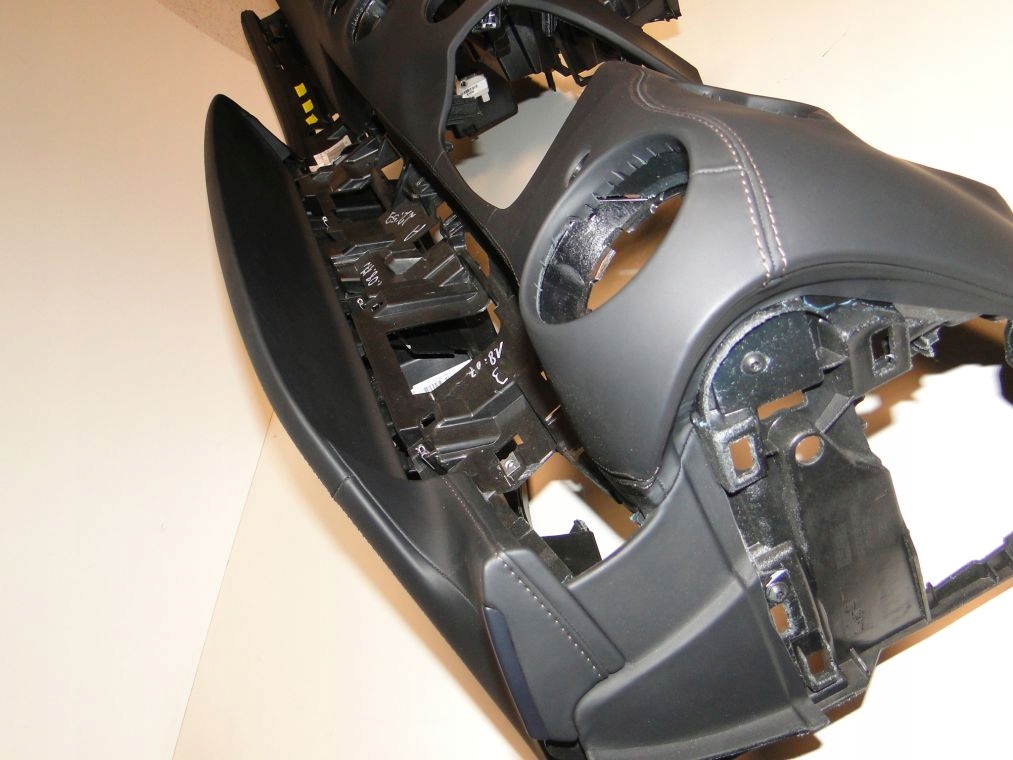 MAYBACH DESKA ROZDZIELCZA KONSOLA HEAD UP KOKPIT - obrazek 4