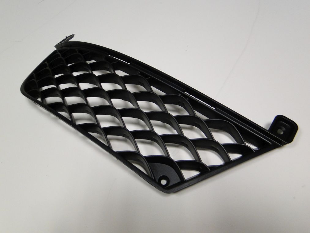 MERCEDES C KLASA W204 KRATKA 63 AMG PRAWA LEWA - obrazek 4