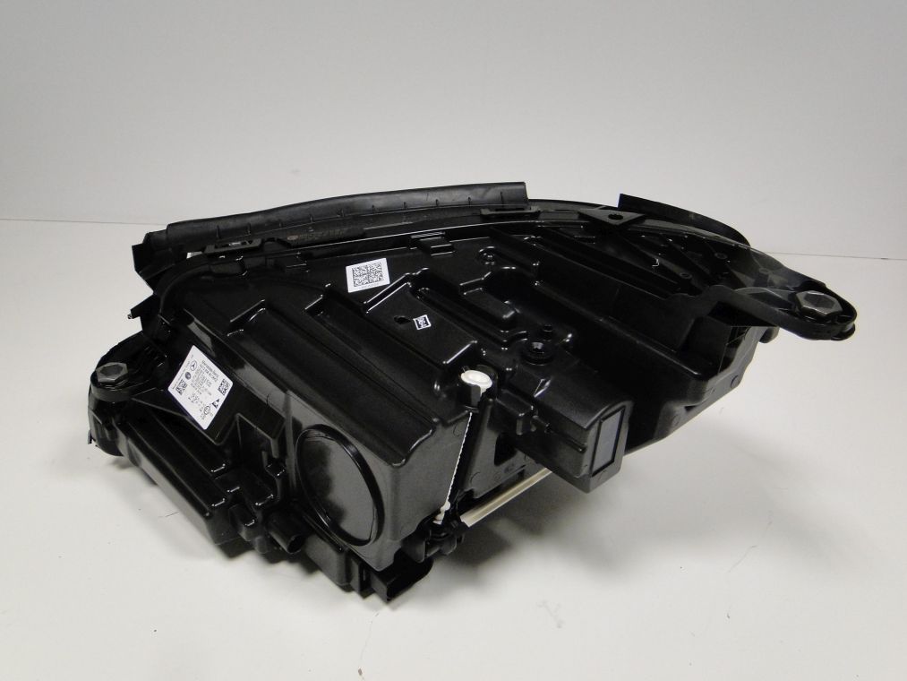 MERCEDES E KLASA W213 LAMPA PRAWA LED - obrazek 4