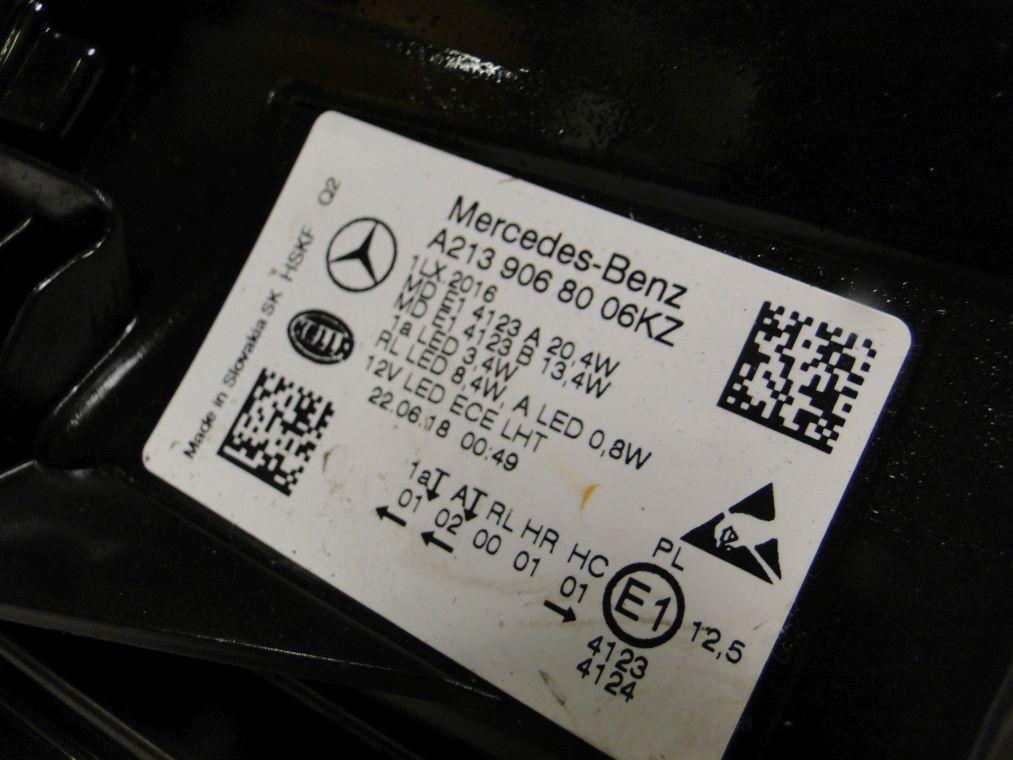 MERCEDES E KLASA W213 LAMPA PRAWA LED - obrazek 5