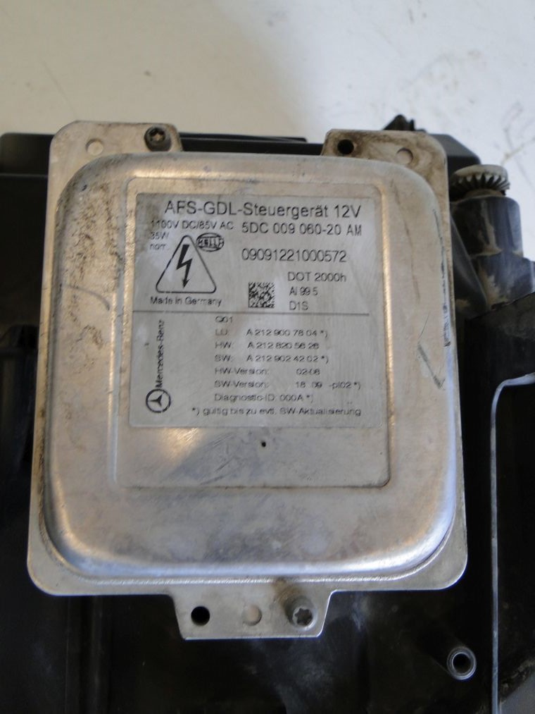 MERCEDES E KLASA W207 W212 PRZETWORNICA LAMPY - obrazek 2