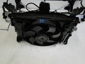 MERCEDES CLS W218 WIATRAK WENTYLATOR BENZYNA