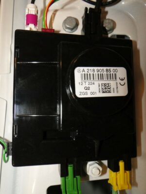 MERCEDES CLS W218 KOMBI WZMACNIACZ ANTENOWY ANTENA