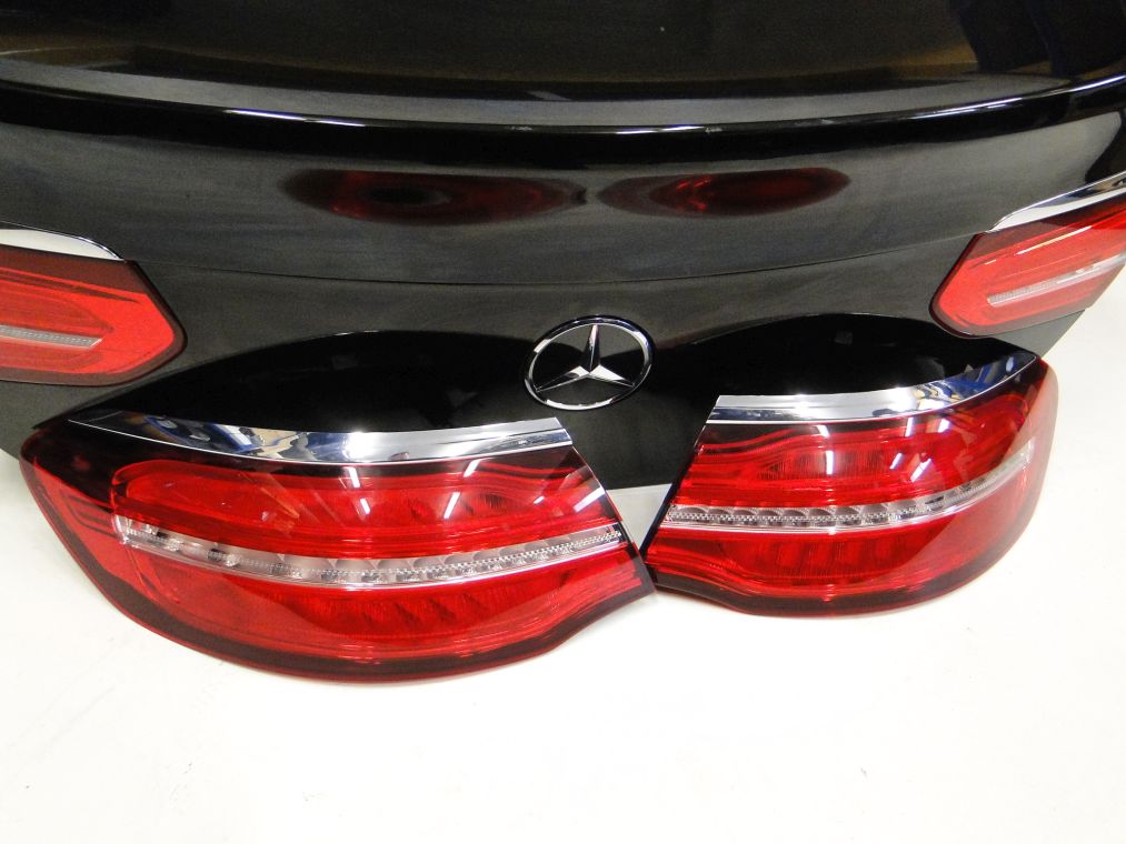 MERCEDES GLC X253 LAMPA TYLNA NAROŻNIK LEWA PRAWA