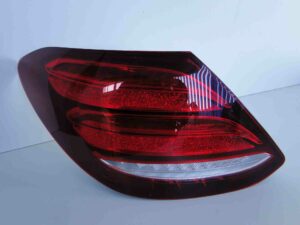 MERCEDES E KLASA W 213 AVANTGARDE LAMPA TYLNA LEWA LED