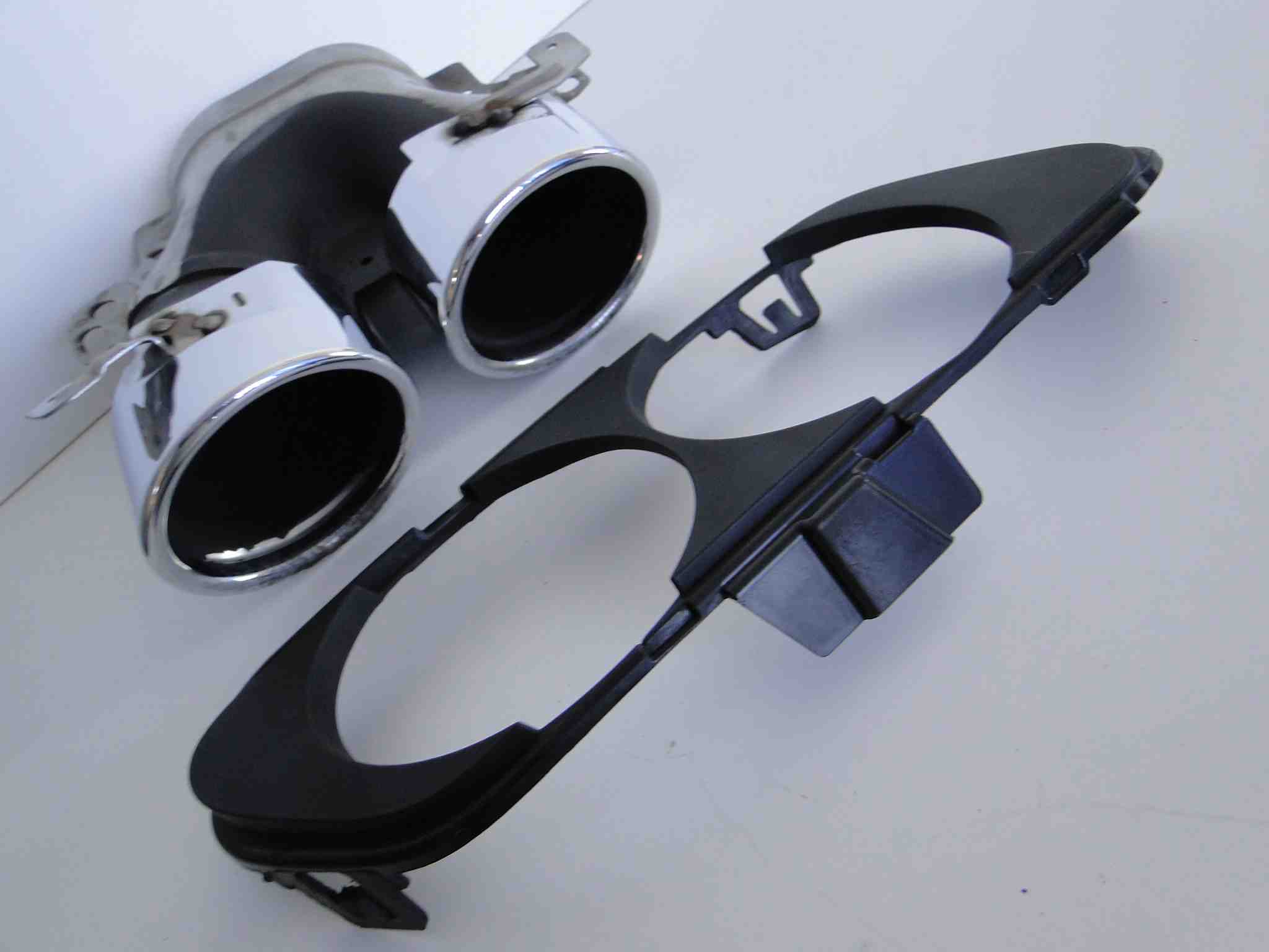 MERCEDES E KLASA W 213 OBUDOWA KOŃCÓWKI WYDECHU