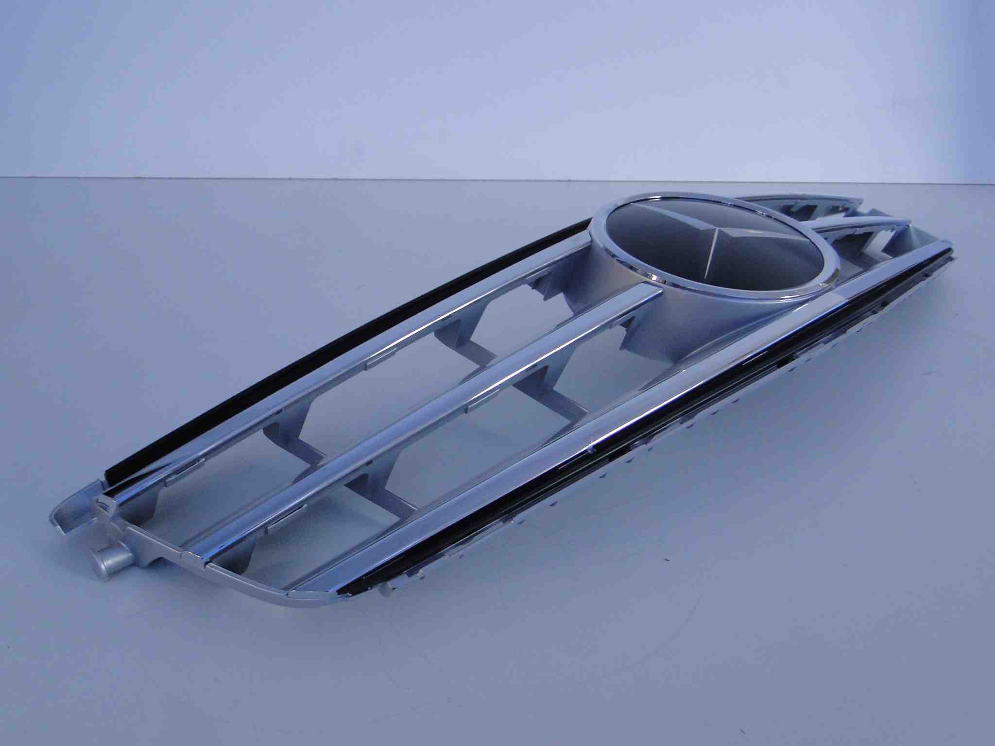 MERCEDES C KLASA W204 LIFT GRILL NA RADAR DISTRONIK - obrazek 6