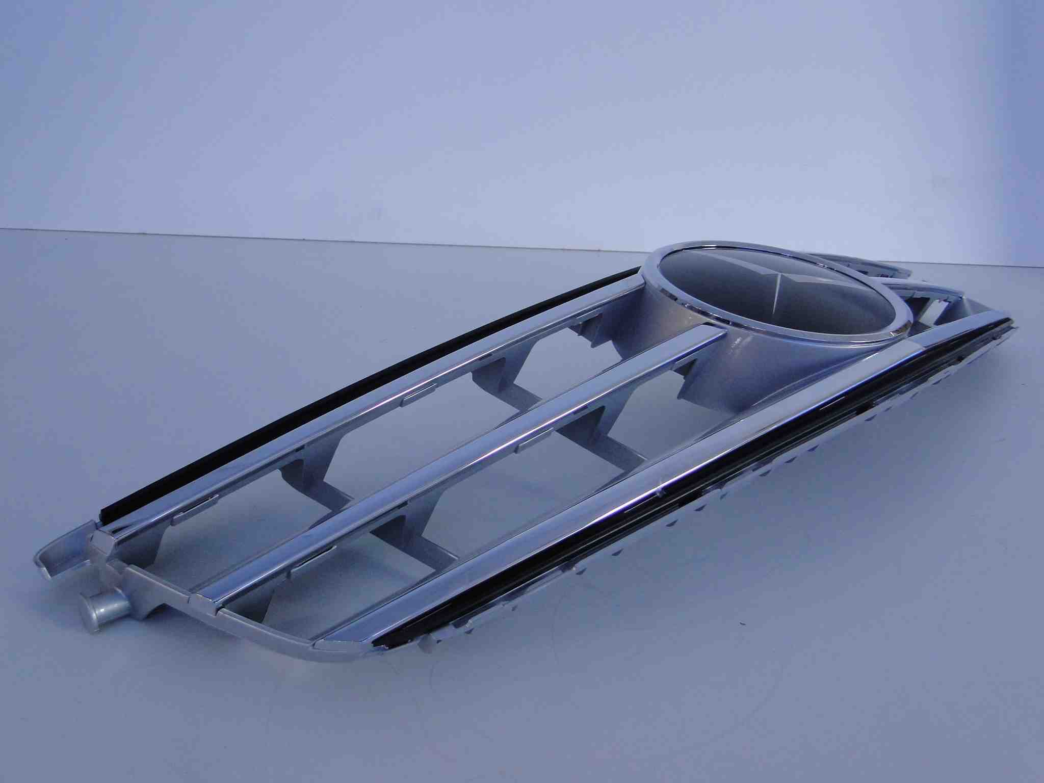 MERCEDES C KLASA W204 LIFT GRILL NA RADAR DISTRONIK - obrazek 7