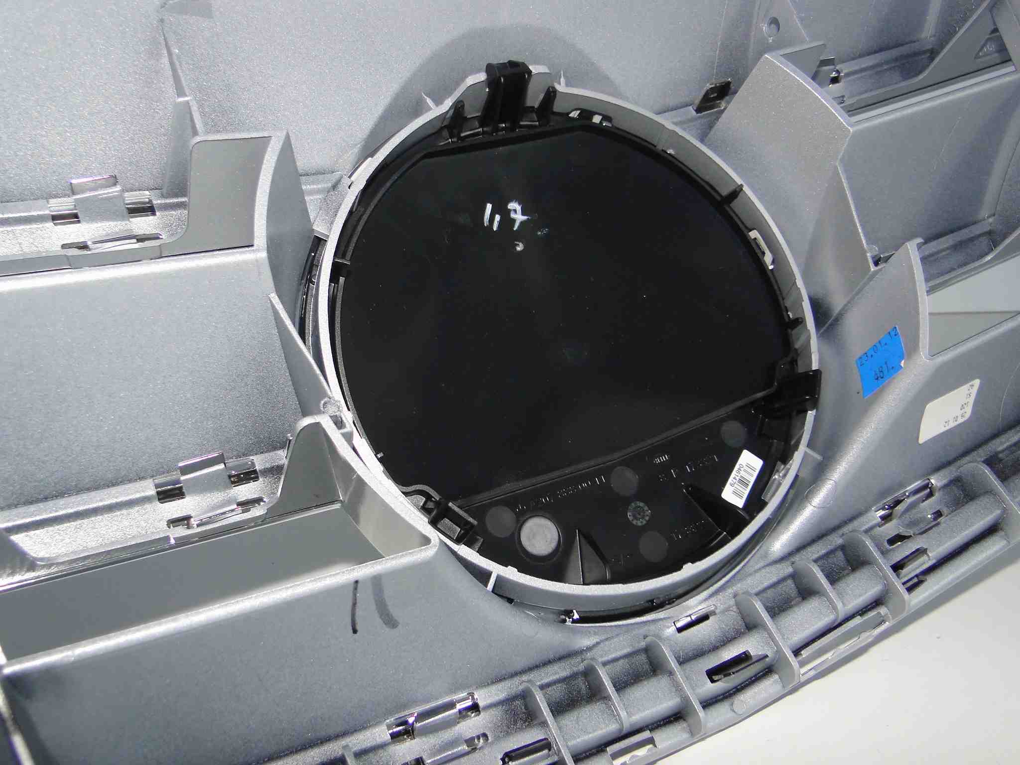 MERCEDES C KLASA W204 LIFT GRILL NA RADAR DISTRONIK - obrazek 12