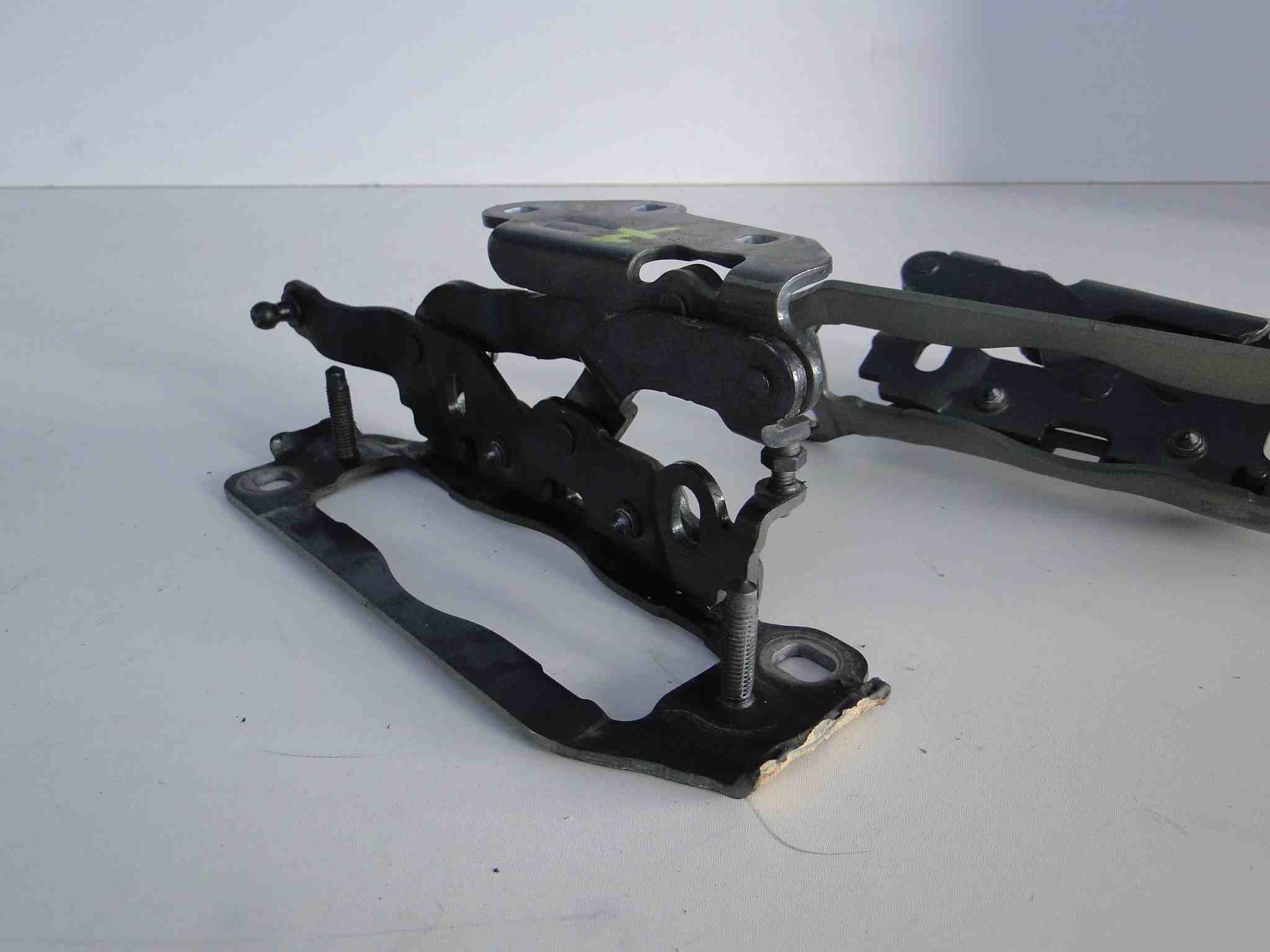 MERCEDES E KLASA 207 LIFT ZAWIAS MASKI PRAWY LEWY - obrazek 6