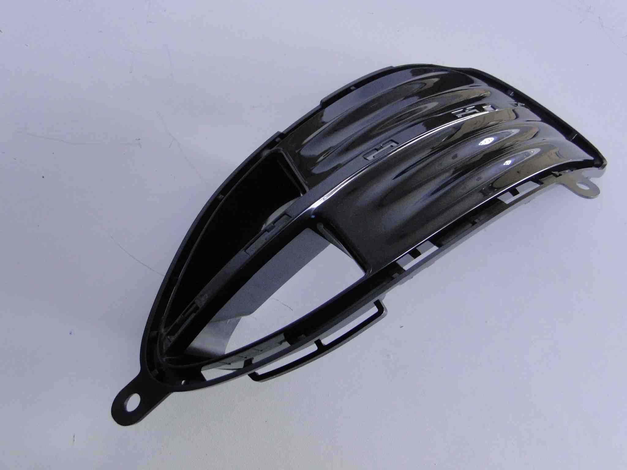 MERCEDES E KLASA W212 LIFT ELEGANCE KRATKA LEWA PRAWA