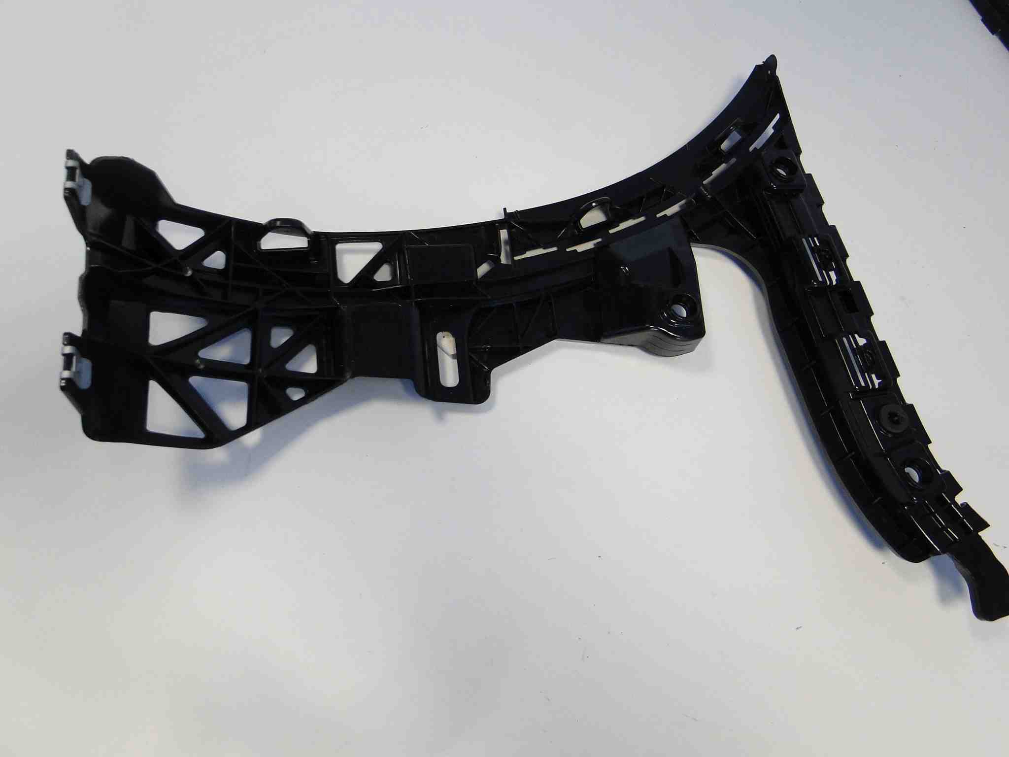 MERCEDES GLC X253 RAMA MOCOWANIA ZDERZAKA TYLNEGO - obrazek 3