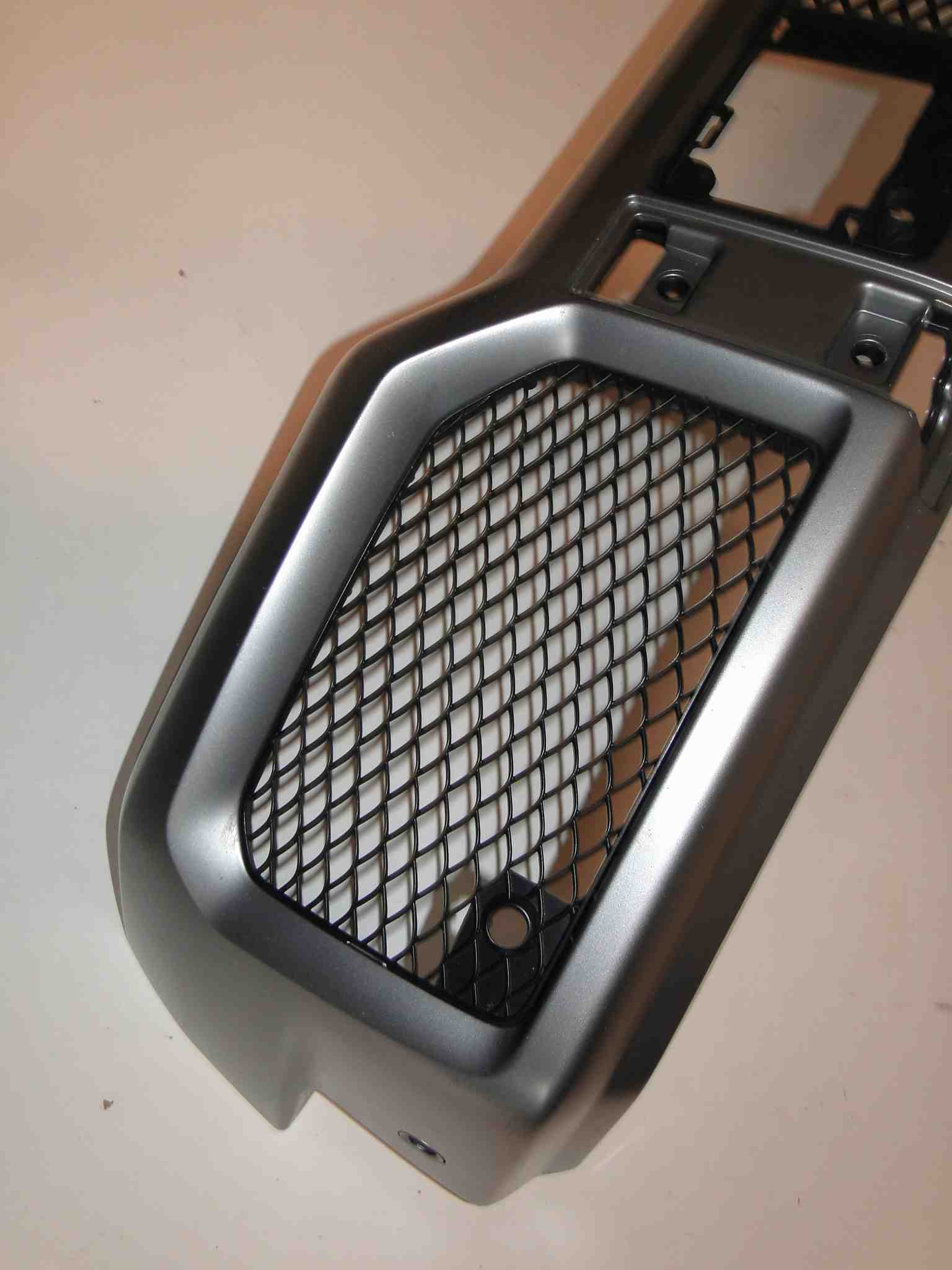 MERCEDES G KLASA W463 LIFT AMG KRATKA LEWA ZDERZAKA - obrazek 5