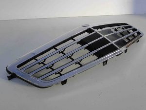 MERCEDES E KLASA W212 LIFT GRILL ATRAPA NA RADAR