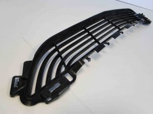 MERCEDES C KLASA W205 KRATKA ŚRODKOWA ATRAPA