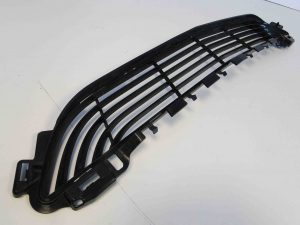 MERCEDES C KLASA W205 KRATKA ŚRODKOWA ATRAPA