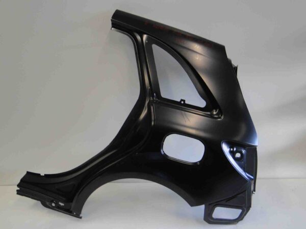 MERCEDES B KLASA W246 LIFT BŁOTNIK TYLNY LEWY