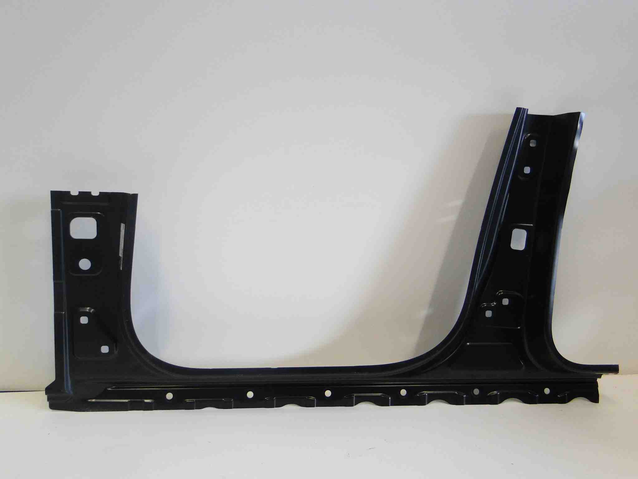 MERCEDES GLC X 253 PRÓG PRAWY NOWY POSZYCIE - obrazek 4