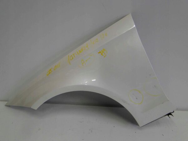 MERCEDES CLS 218 LIFT BŁOTNIK PRZEDNI LEWY 799