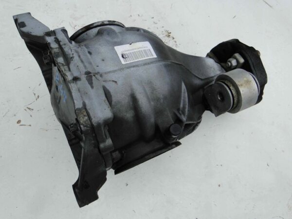 MERCEDES CLS 218 MOST TYLNY DYFER 2,47