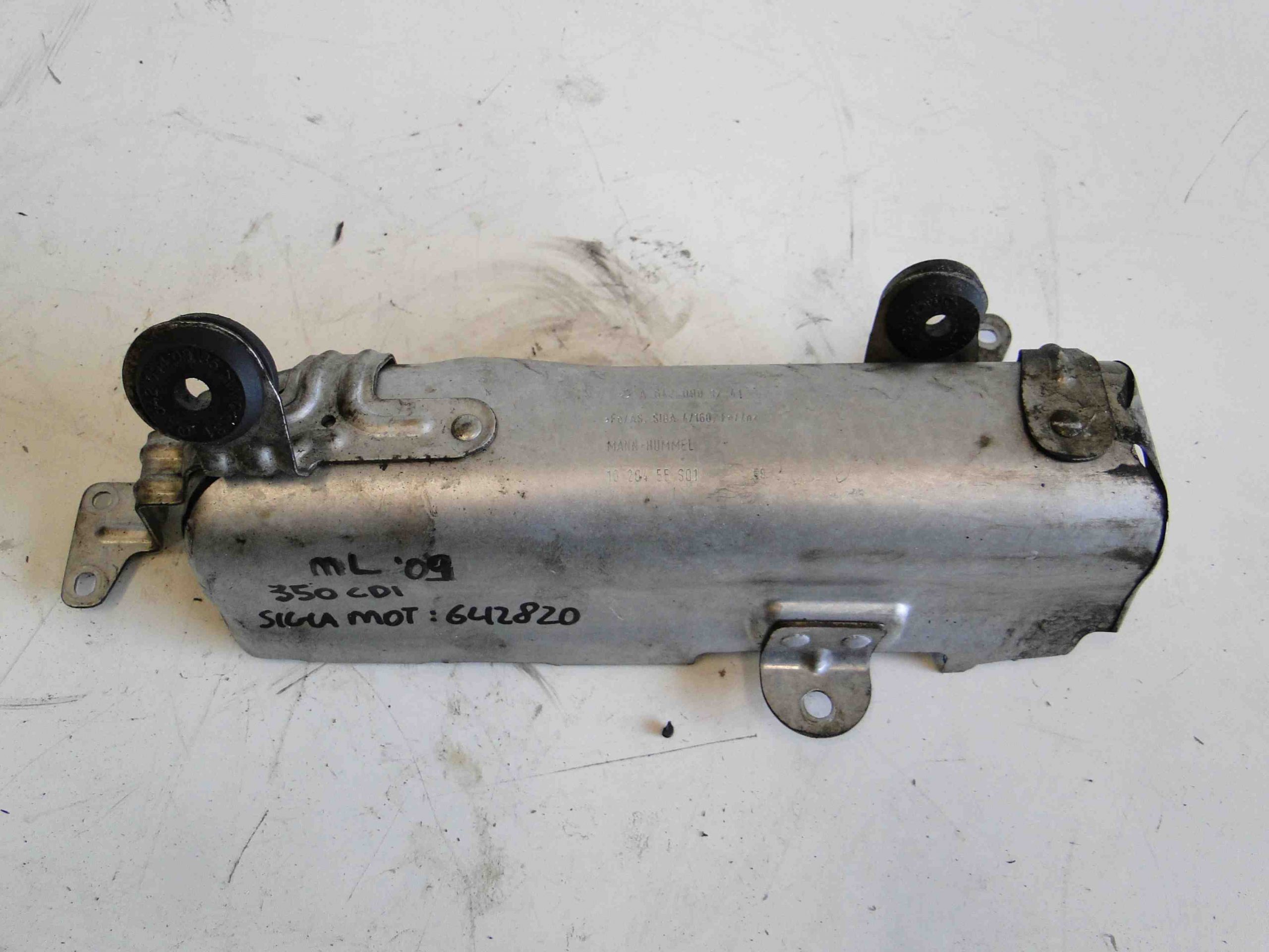 MERCEDES ML 164 LIFT OSŁONA TERMICZNA A6420901741 - obrazek 2