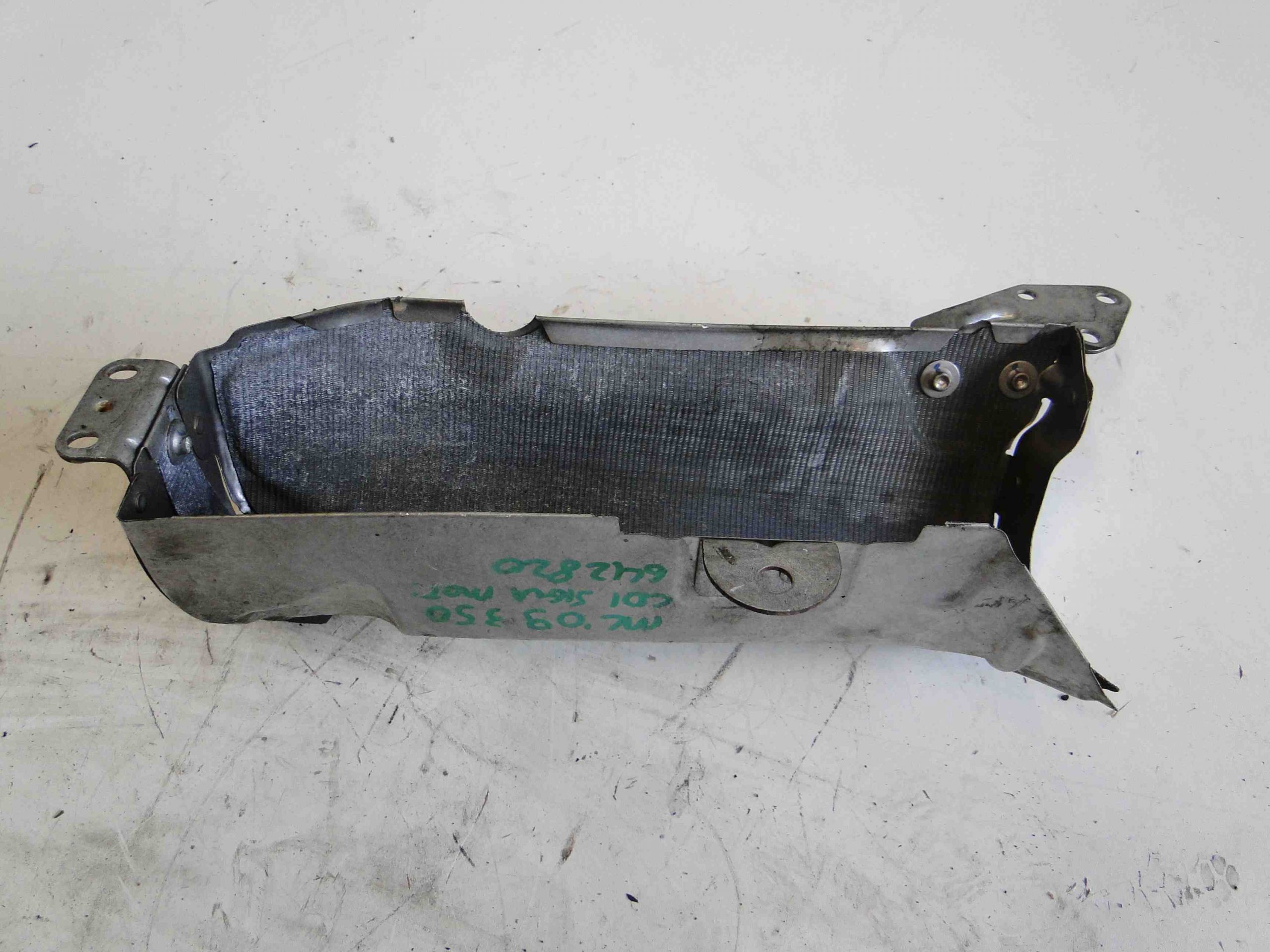 MERCEDES R KLASA 251 OSŁONA TERMICZNA A6420901741 - obrazek 8