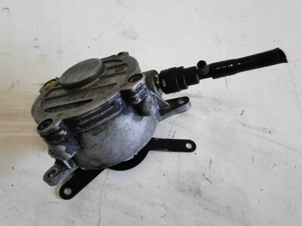 MERCEDES ML 164 POMPA VACUM OM642