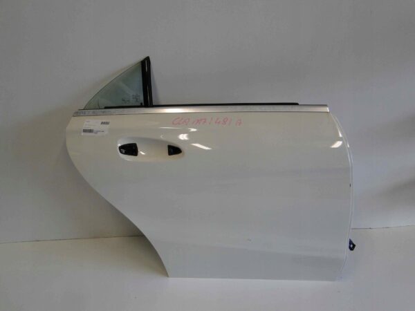 MERCEDES CLA 117 DRZWI PRAWE TYLNE 650