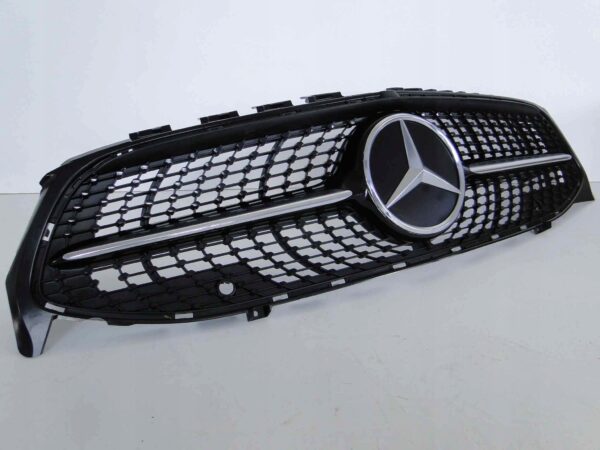 MERCEDES CLA 118 GRILL ATRAPA DIAMENT RADAR BEZ KAMERY ORYGINAŁ