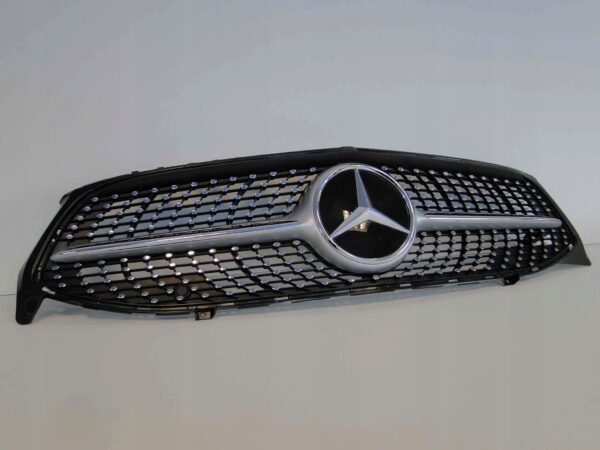 MERCEDES CLA 118 GRILL ATRAPA DIAMENT RADAR BEZ KAMERY ORYGINAŁ