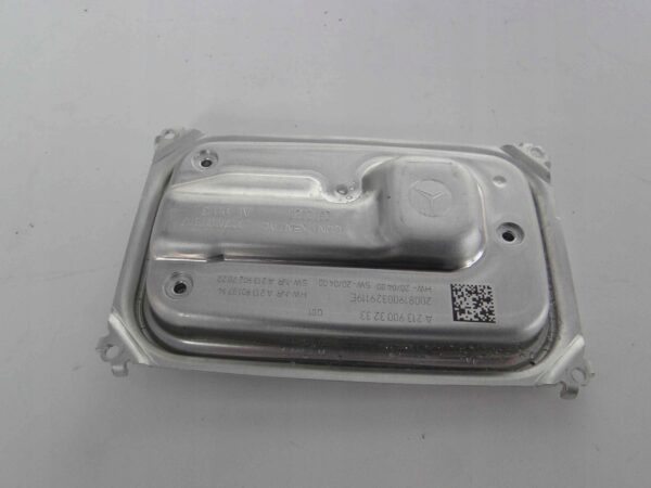 MERCEDES CLA 118 PRZETWORNICA LAMPY LED PRAWA