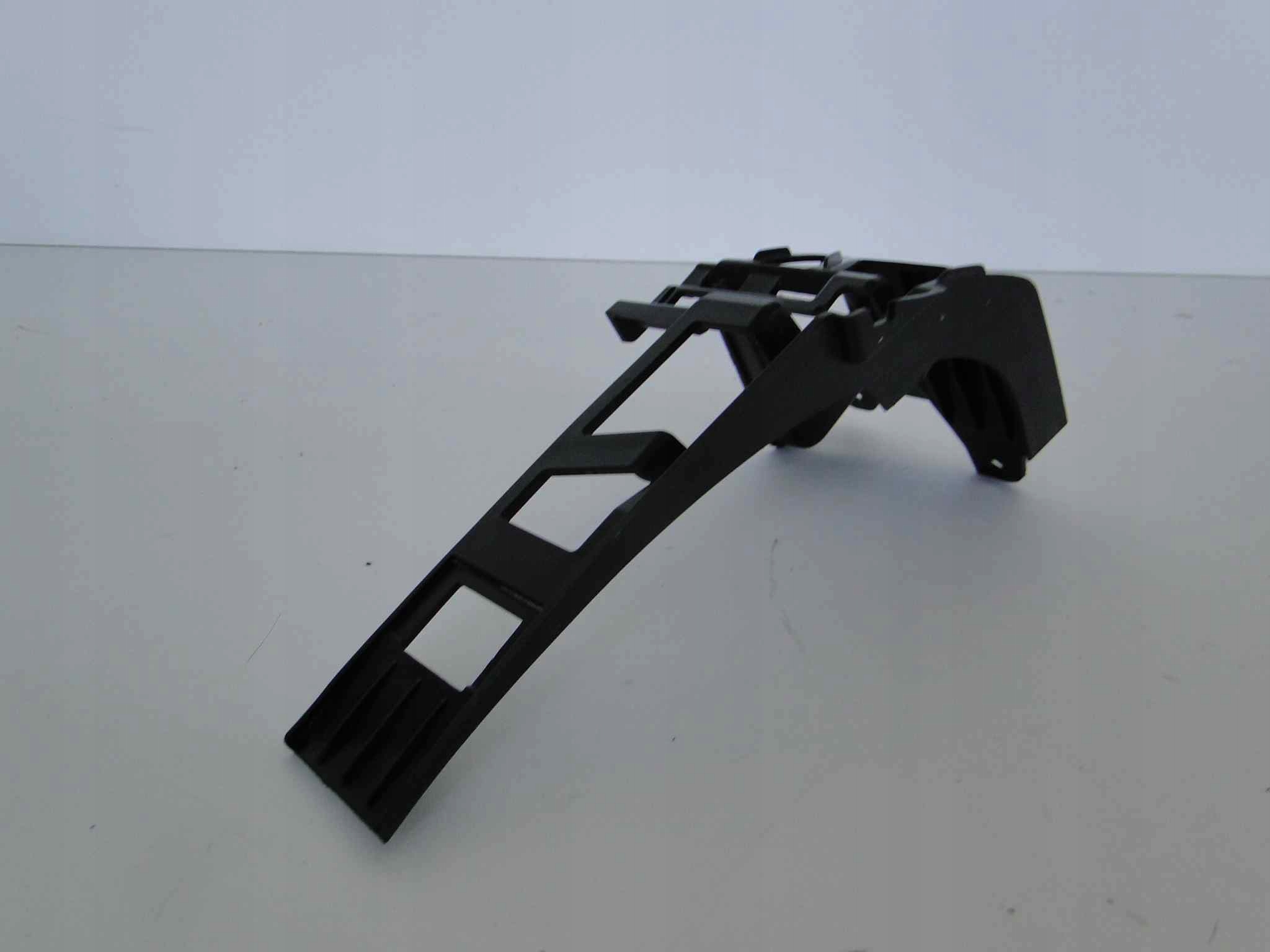 MERCEDES CLA 118 RAMA ŚLIZG UCHWYT TYLNY AMG L/P - obrazek 3