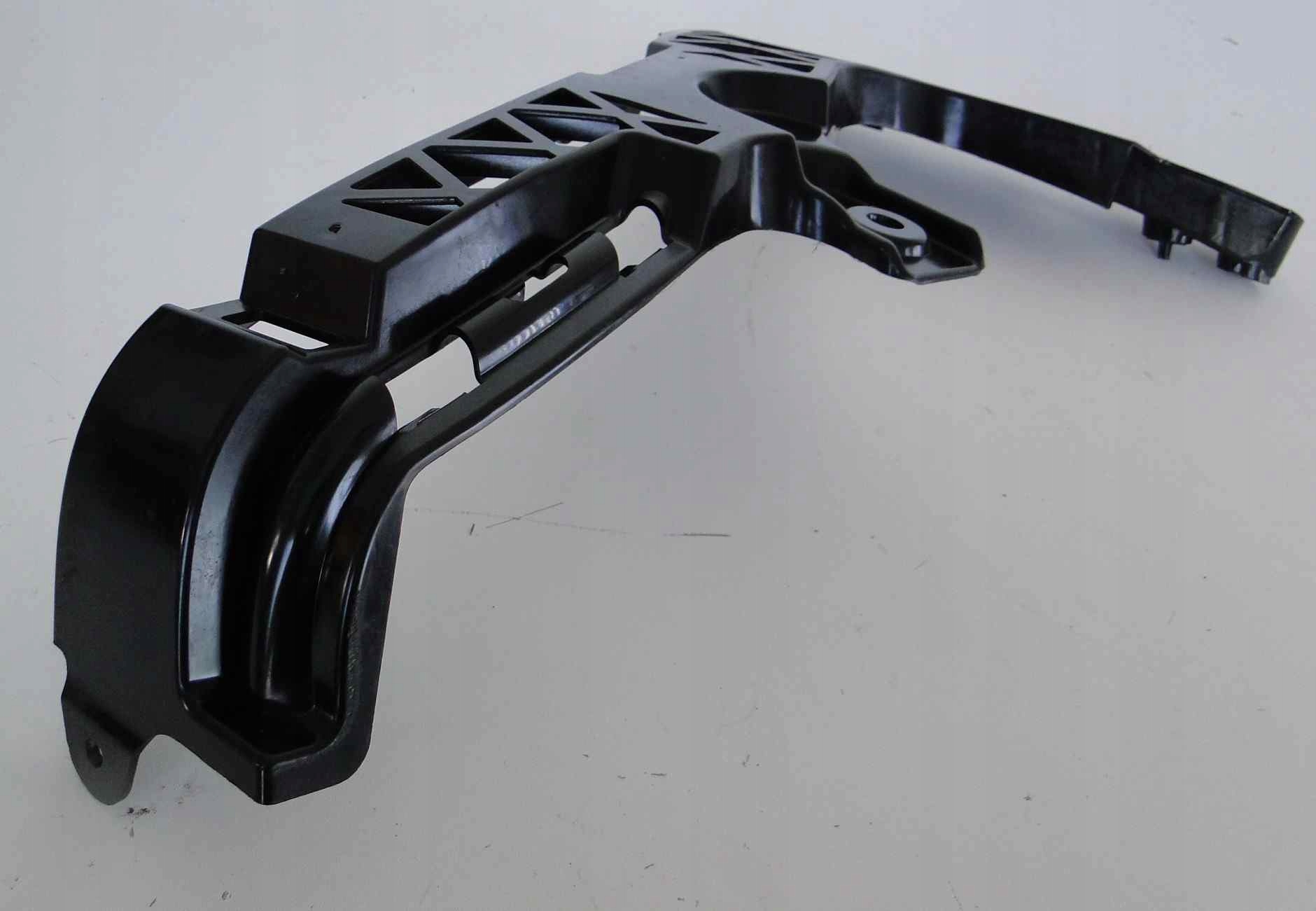 MERCEDES CLA 118 RAMA ŚLIZG W ZDERZAK TYLNY L/P - obrazek 3