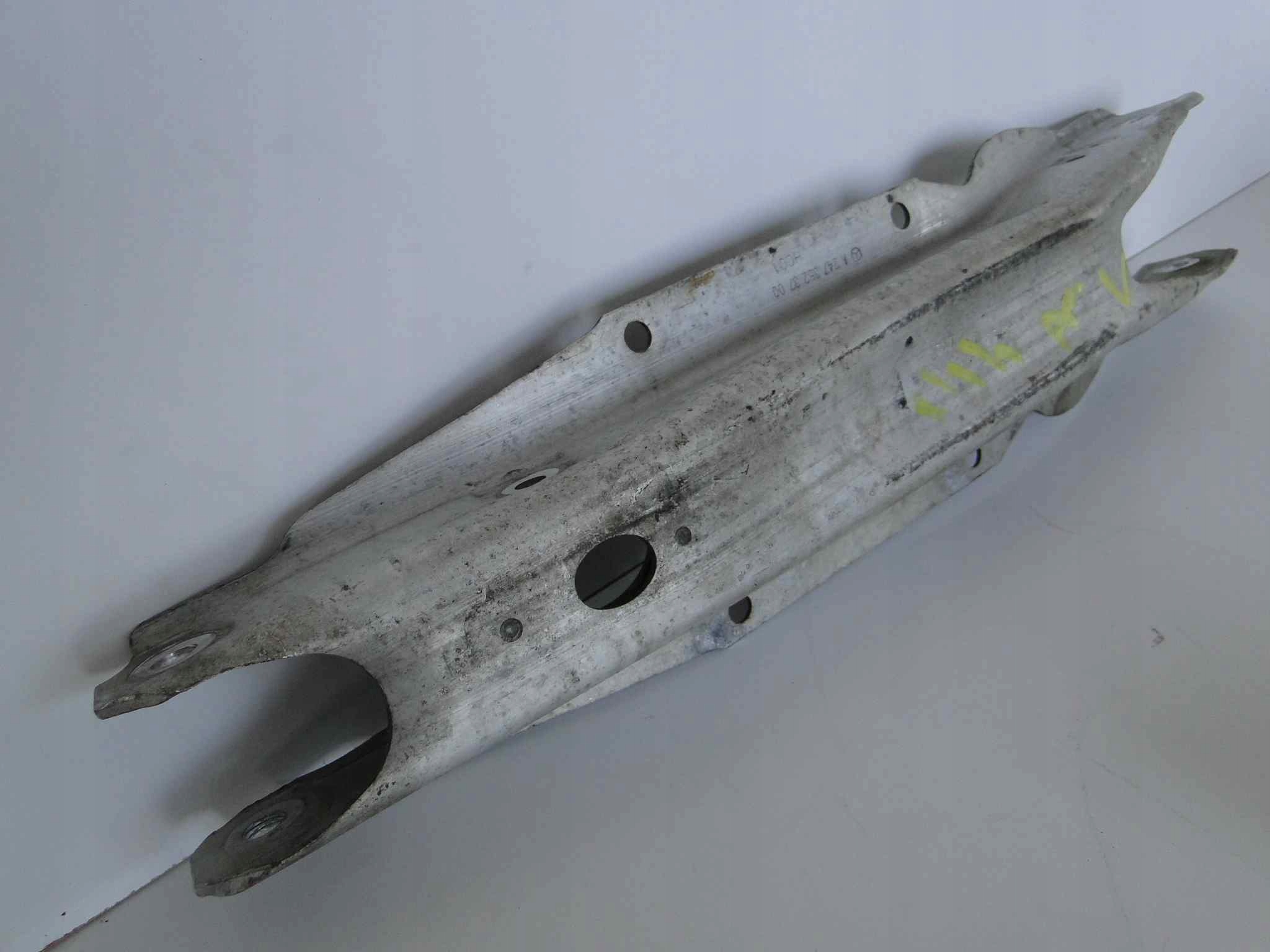 MERCEDES CLA 118 WAHACZ TYLNY SPRĘŻYSTY 4MATIC - obrazek 3