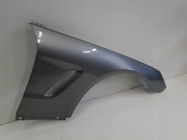 MERCEDES SL R231 BŁOTNIK PRZEDNI PRAWY