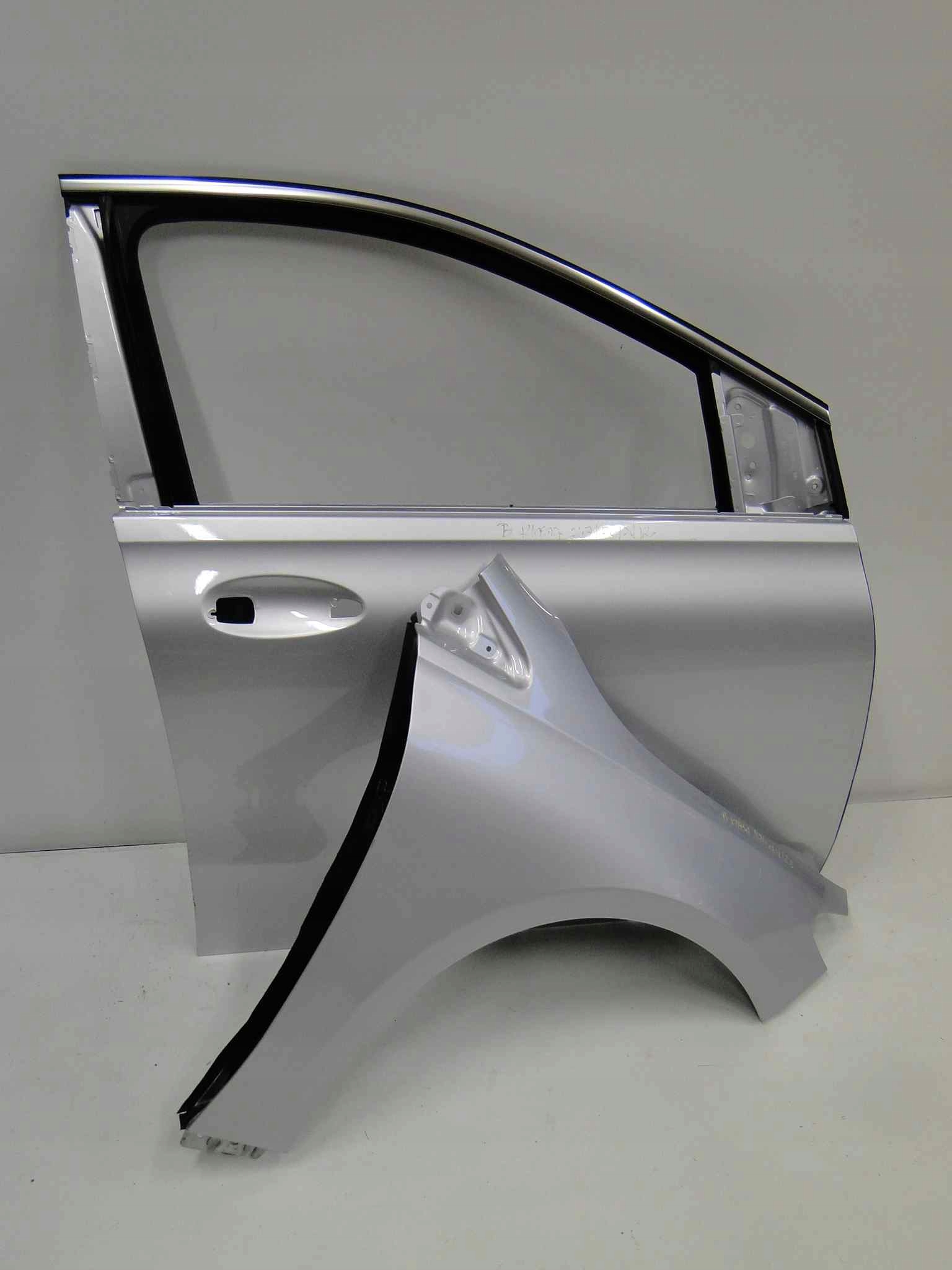 MERCEDES B KLASA W247 247 DRZWI PRAWE PRZEDNIE - obrazek 2