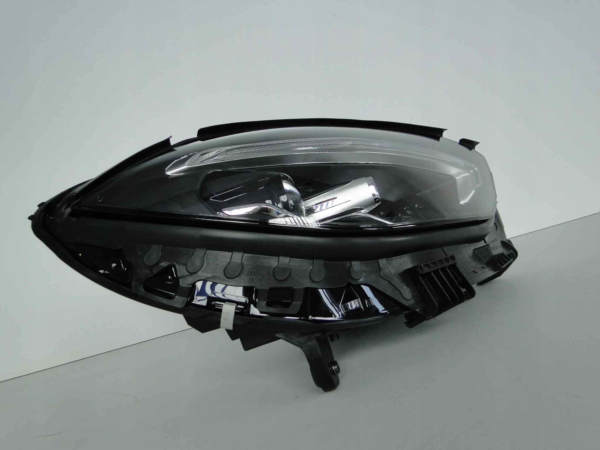 MERCEDES C KLASA W206 206 LAMPA PRAWA LED HIGH PERFORMANCE - obrazek 5