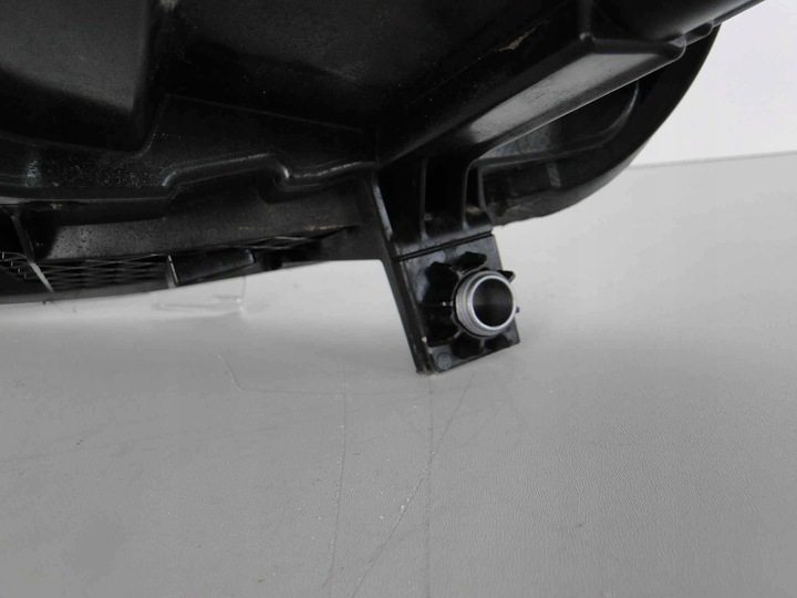 MERCEDES VITO V KLASA W447 W448 LAMPA PRAWA H7 - obrazek 8