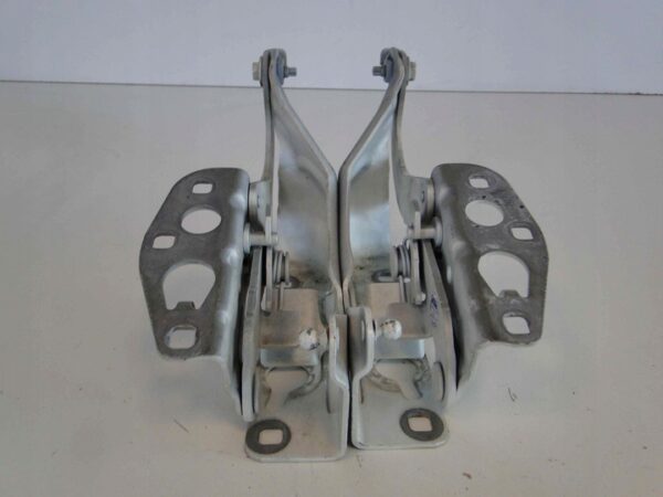 MERCEDES E KLASA W213 E238 CLS 257 AMG GT 290 ZAWIAS MASKI BIAŁY L/P