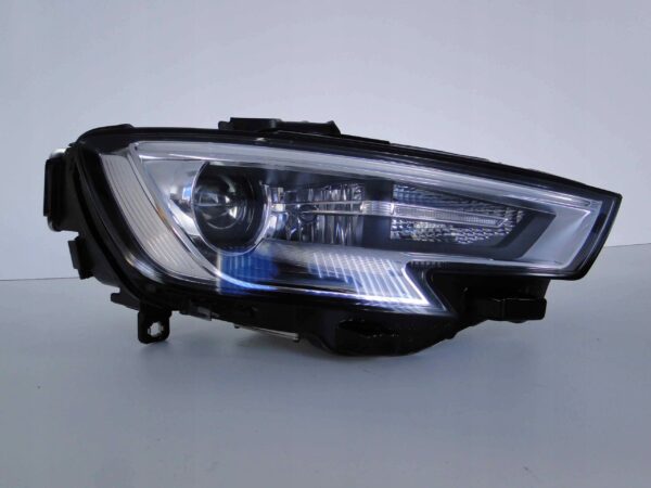AUDI A3 8V LAMPA PRAWA BI-XENON KSENON 8V0941006