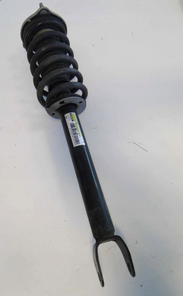 MERCEDES C KLASA W205 205 AMORTYZATOR PRZEDNI