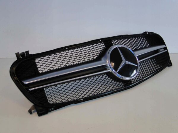 MERCEDES GLA X156 156 LIFT GRILL ATRAPA AMG RADAR